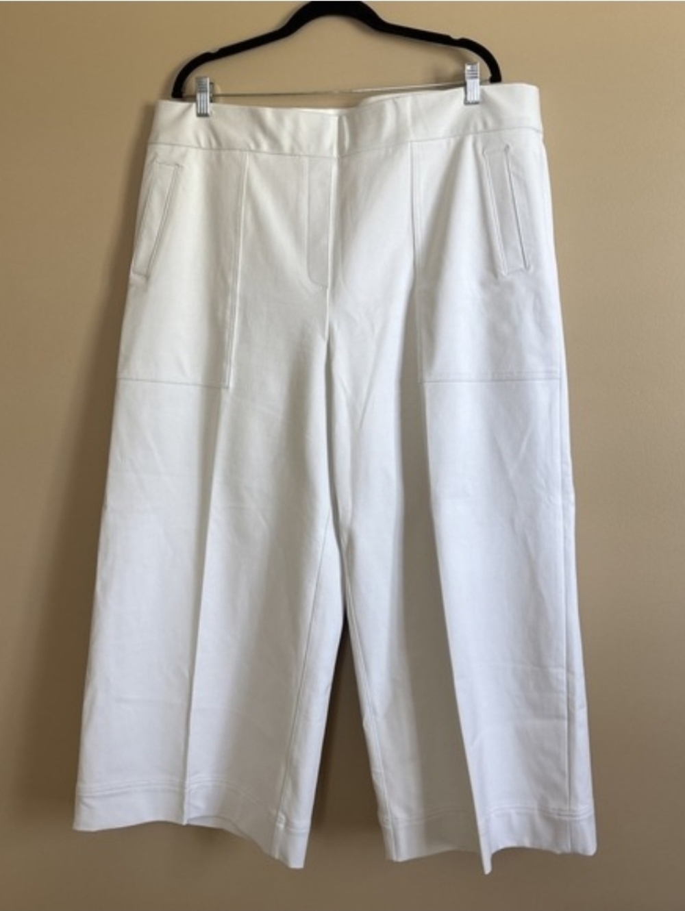 Spanx 2x High-Waist Wide-Leg Cropped Capri White Pants - Picture 4 of 9